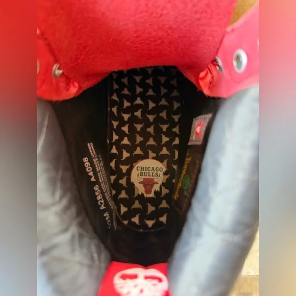 MEN'S NBA CHICAGO BULLS X TIMBERLAND BOOTS SZ 12M Premium Boot Medium Red Nubuck - Picture 8 of 10